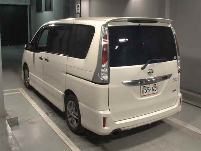 NISSAN SERENA 2011
