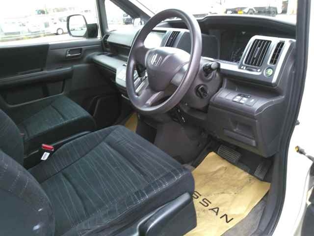 HONDA STEP WAGON 2011