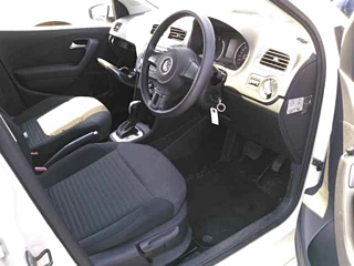 VOLKSWAGEN POLO 2011