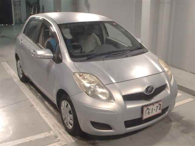 TOYOTA VITZ 2011