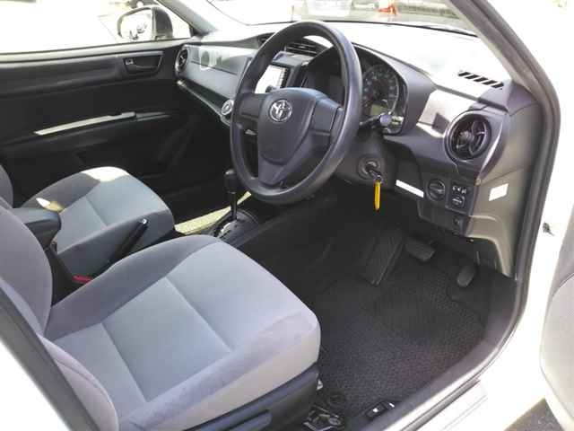 TOYOTA COROLLA AXIO 2015