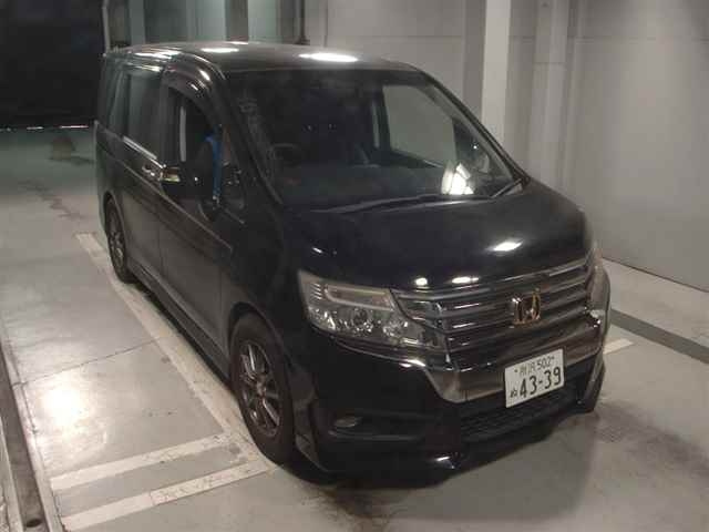 HONDA STEP WAGON 2013