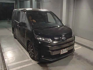 TOYOTA NOAH 2025