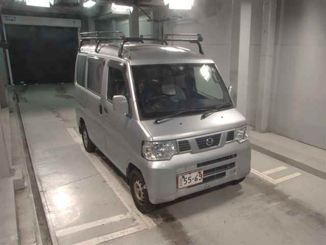 NISSAN CLIPPER VAN 2013