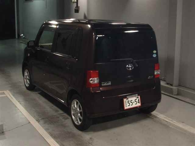 TOYOTA PIXIS SPACE 2014