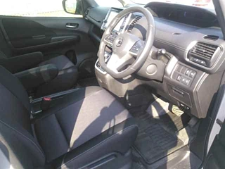 NISSAN SERENA 2019