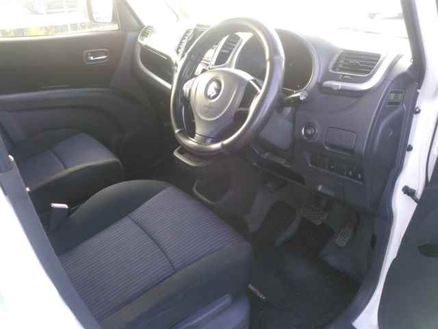 SUZUKI SOLIO 2013
