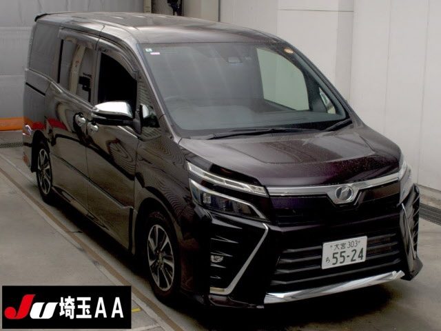 TOYOTA VOXY 2018