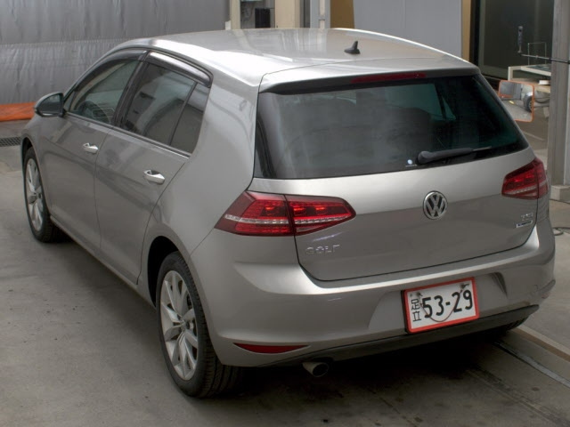 VOLKSWAGEN GOLF 2016