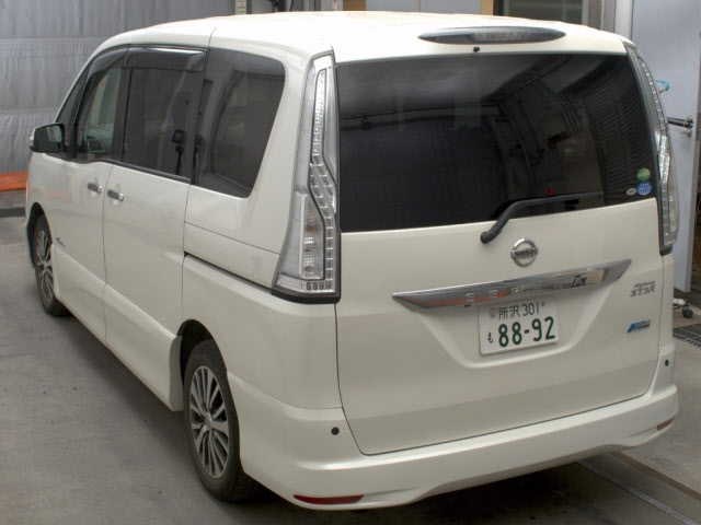 NISSAN SERENA 2015