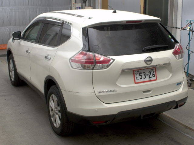 NISSAN X-TRAIL 2015