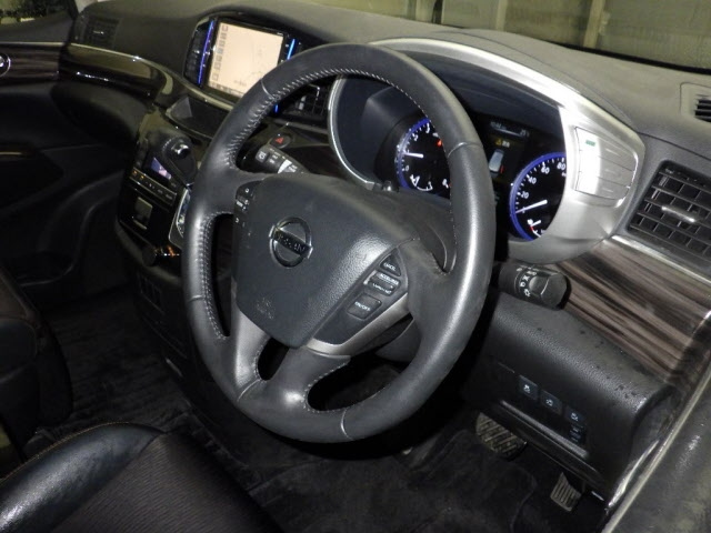 NISSAN ELGRAND 2017