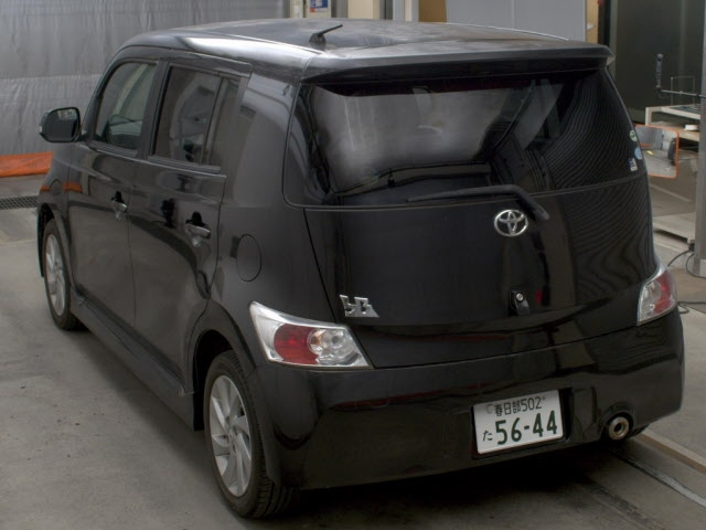TOYOTA BB 2010