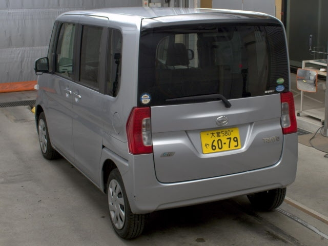 DAIHATSU TANTO 2014