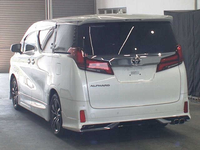 TOYOTA ALPHARD 2018