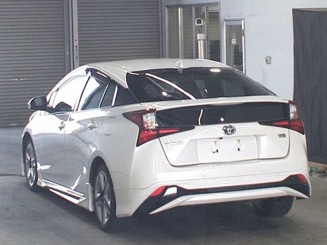 TOYOTA PRIUS 2020