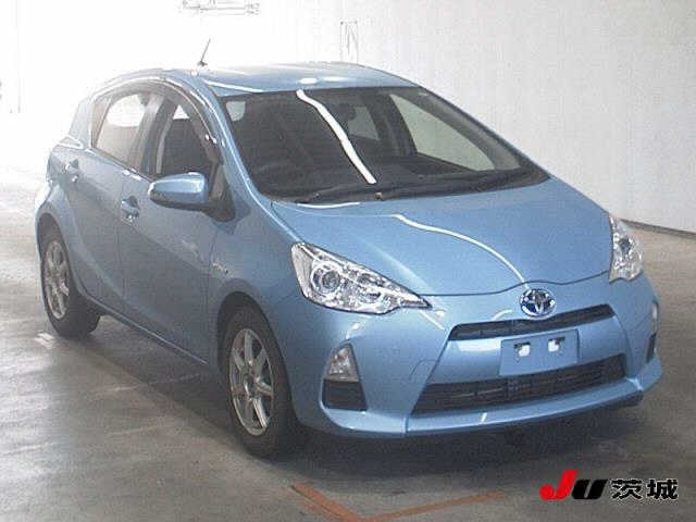 TOYOTA AQUA 2014