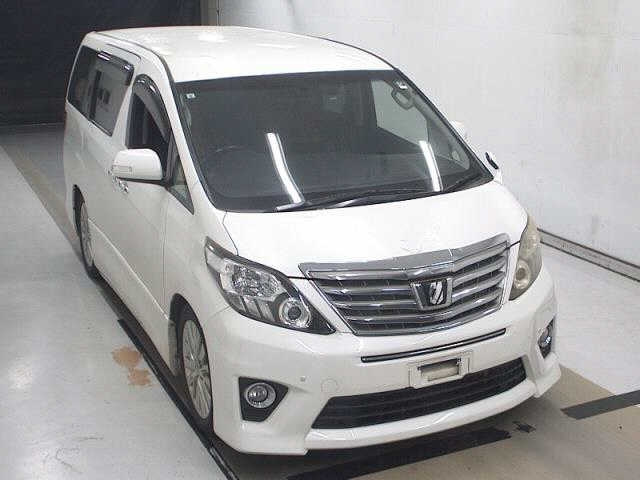 TOYOTA ALPHARD 2013
