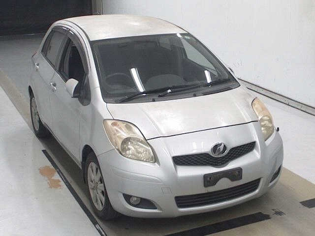 TOYOTA VITZ 2008
