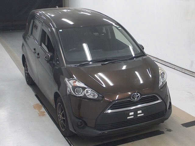 TOYOTA SIENTA 2016