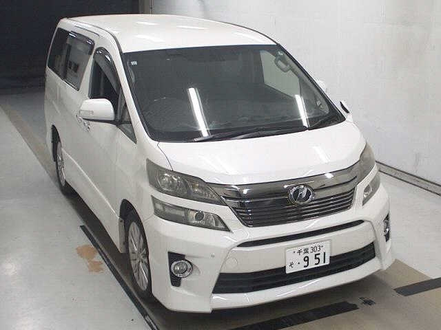 TOYOTA VELLFIRE 2011