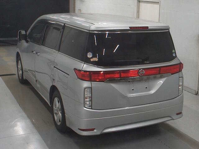 NISSAN ELGRAND 2017