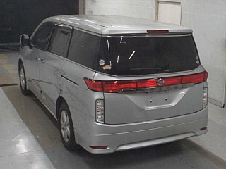 NISSAN ELGRAND 2017