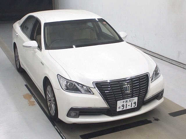 TOYOTA CROWN 2013