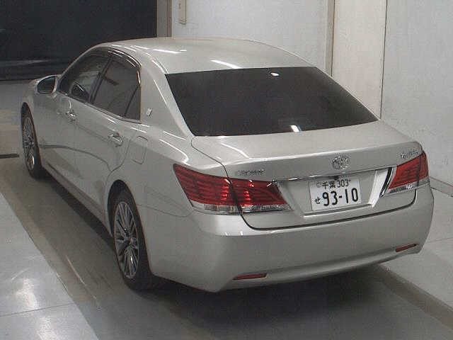 TOYOTA CROWN 2013
