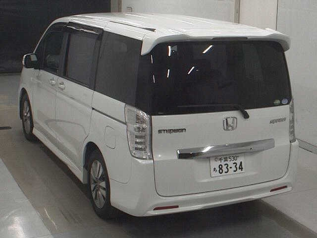 HONDA STEP WAGON 2013
