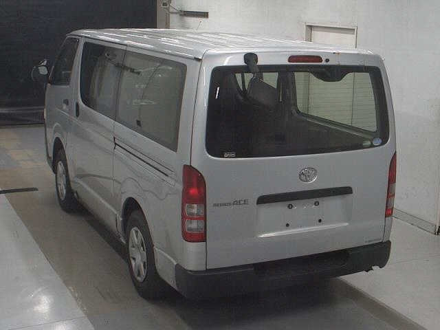 TOYOTA REGIUS ACE VAN 2018
