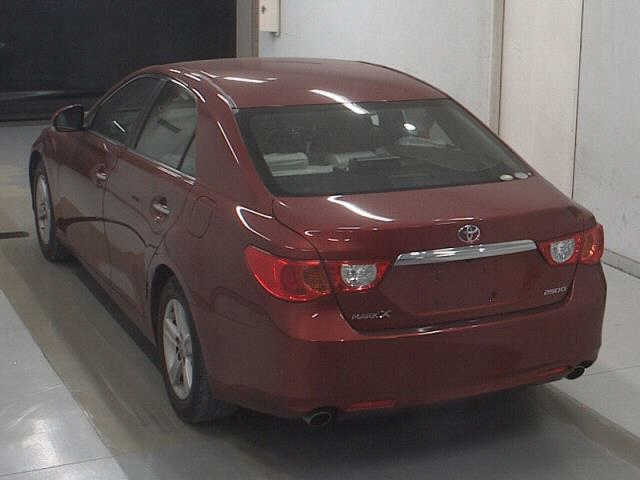 TOYOTA MARK X 2010