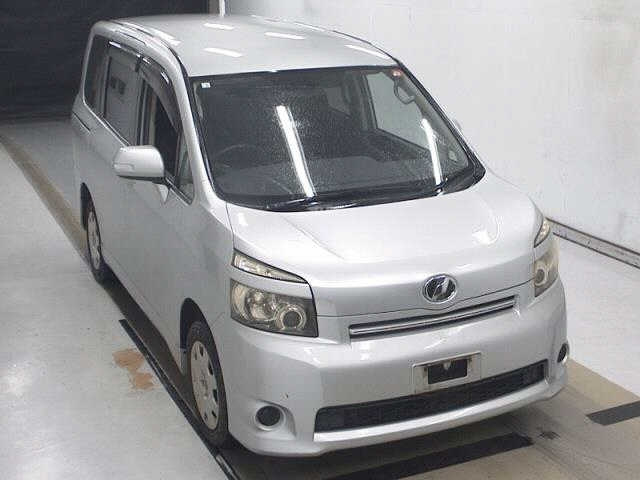 TOYOTA VOXY 2008