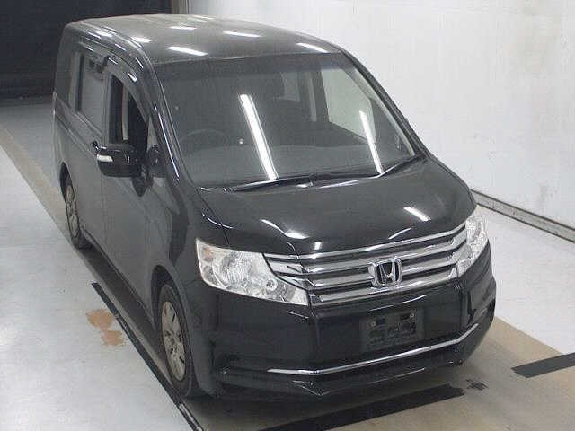 HONDA STEP WAGON 2013