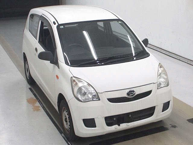DAIHATSU MIRA 2016