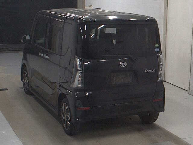 DAIHATSU TANTO 2019