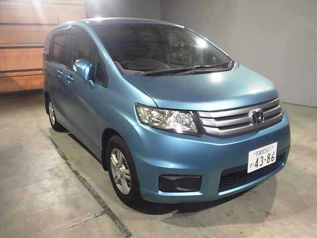 HONDA FREED 2012