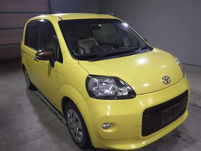 TOYOTA PORTE 2014