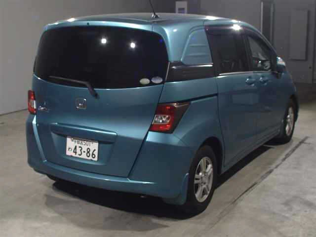 HONDA FREED 2012