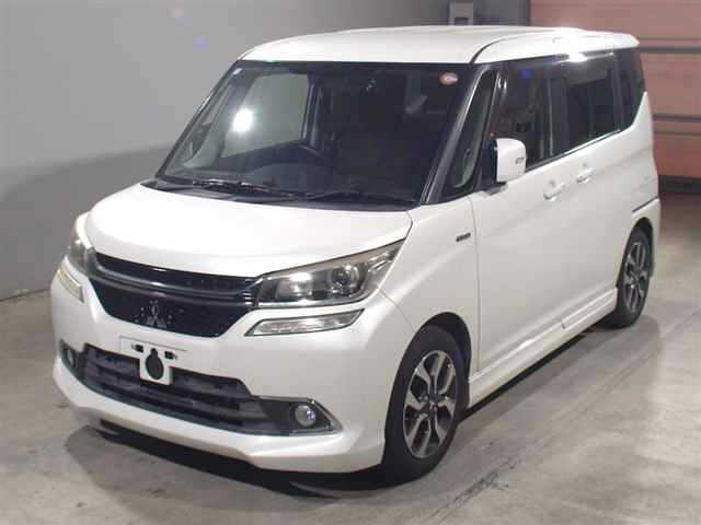 MITSUBISHI DELICA D2 2016
