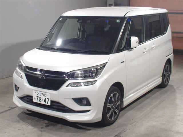 MITSUBISHI DELICA D2 2020