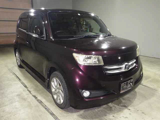 TOYOTA BB 2010