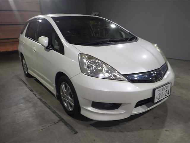 HONDA FIT SHUTTLE 2011
