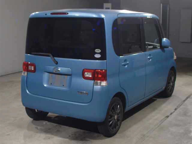 DAIHATSU TANTO 2008