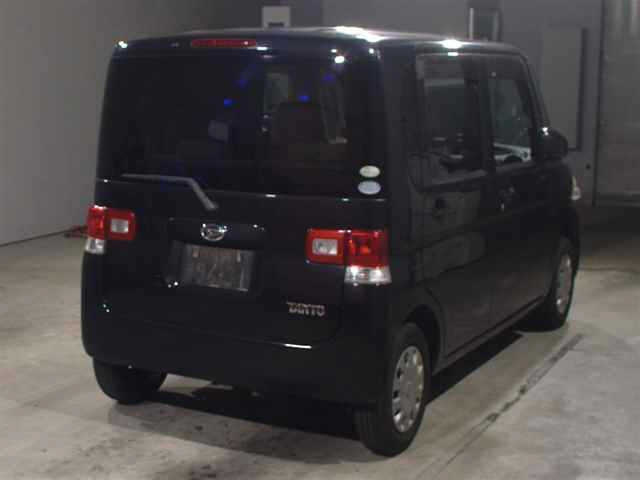 DAIHATSU TANTO 2008