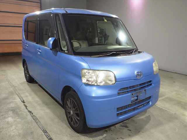 DAIHATSU TANTO 2008