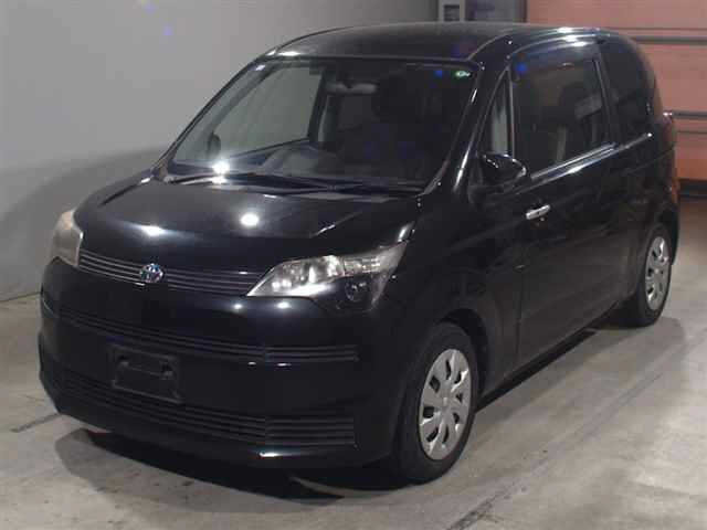 TOYOTA SPADE 2013