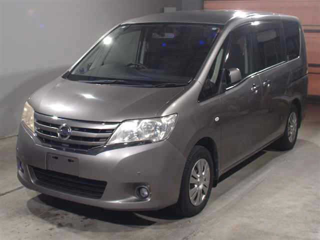 NISSAN SERENA 2011