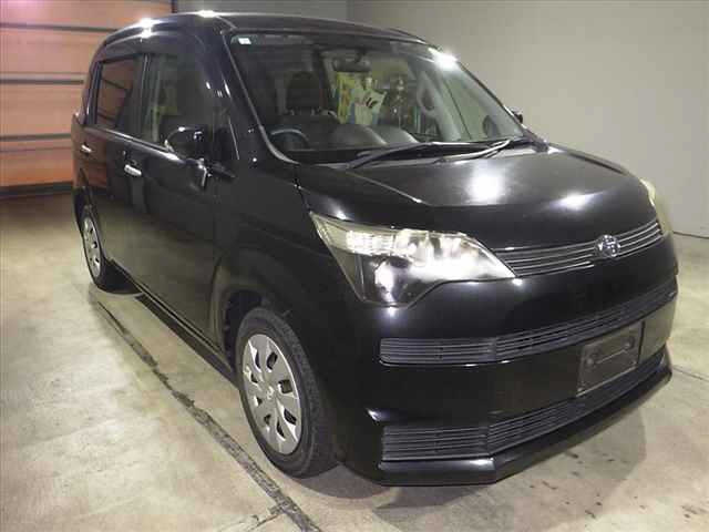 TOYOTA SPADE 2013