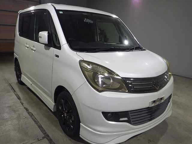 SUZUKI SOLIO 2013